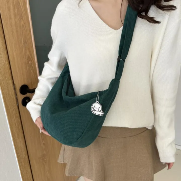 Autumn%20Winter%20Fashion%20Accessories%20Fashionable%20Corduroy%20Handbags%20Women's%20Large%20Capacity%20Shoulder%20Bag%20Autumn%20Winter%20Handbag%20Fashion%20Corduroy%20Crossbody%20Bags%20-%20Image%205