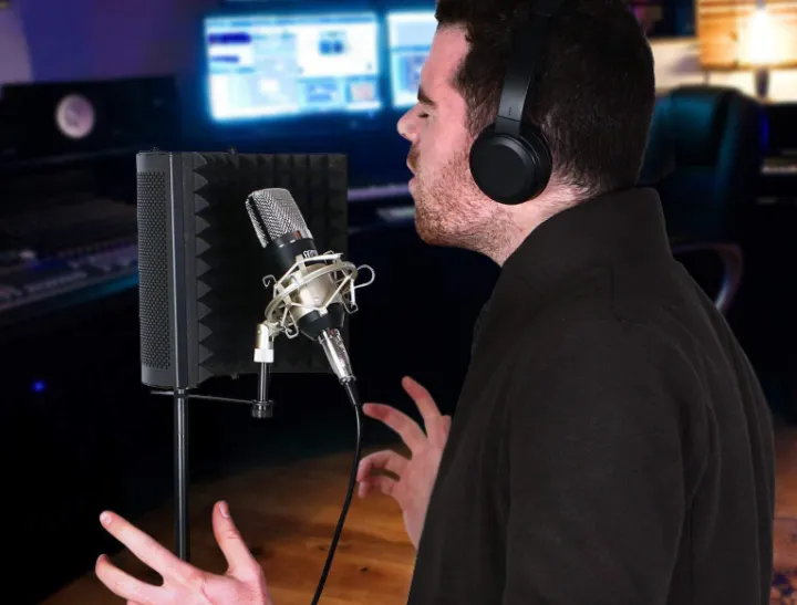 Microphone%20Shield%20Reflection%20Filter%20Absorbent%20Foam%20Soundproof%20Vocal%20Shield%20Professional%20Isolation%20Shield%20-%20Image%207