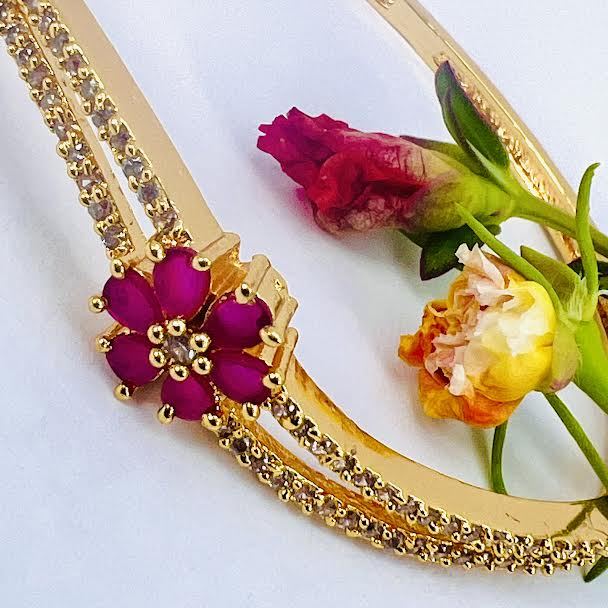 BOOM%20BOOM%20Gold%20Plated%20Fashion%20RED%20FLOWER%20TYPE%20Free%20Size%20lock%20SABONA%20Bangle%20with%20white%20and%20red%20stone%20For%20Women%20and%20girl%20Fashion%20Jewelry%20Gift%20Casual%20Jewelry%20for%20Women%20-%20Image%207