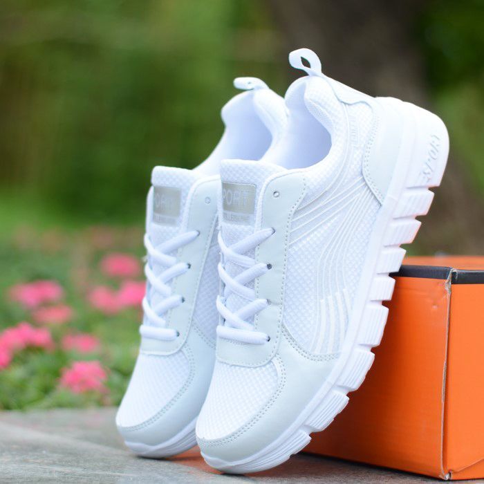 2023Spring%20and%20Summer%20Non-Slip%20Casual%20Sneakers%20Women's%20Shoes%20Mother's%20Shoes%20Women's%20Soft%20Bottom%20Deodorant%20Running%20Shoes%20Travel%20Shoes%20Sneakers%20-%20Image%202