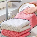 Non-stick Oil Wiping Towel Non-linting Hangable coral fleece double-sided rag　ZHIXING. 