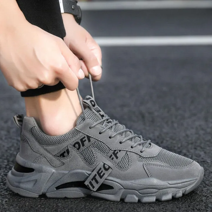 2019 Boots Leather Desert Outdoor Army Boots Hiking Shoes Travel Botas Male Trekking39-47