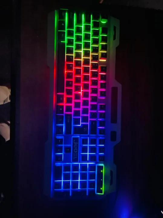 Jedel%20RGB%204%20in%201%20Combo%20pack%20(%20RGB%20Keyboard%20/%20RGB%20Mouse%20/%20RGB%20Headset/%20MousePad%20)%20with%206%20months%20warranty%20-%20Image%207