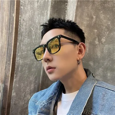 %E3%80%90CascadeCart%E3%80%91Korean%20style%20yellow%20sunglasses%20women,%20summer%20square%20shape%202025%20New%20Trendy%20Internet%20Celebrity%20Glasses%20for%20Big%20Face%20Fashion%20-%20Image%204