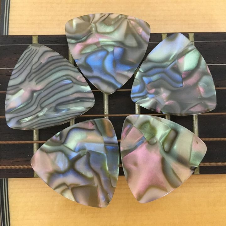 Lots%2050pcs%20Seashell%200.71mm%20Medium%20Rounded%20Triangle%20Celluloid%20Guitar%20Picks%20-%20Image%204