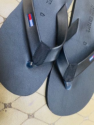 Tommy%20Men's%20Casual%20High%20Quality%20Lather%20Slipper%20-%20Image%205