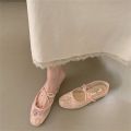 1 Pair Elegant Slip On Design Lace Mary Jane Shoes Soft Sole Comfort Fit Slip On Shoes Breathable Dress Flats for Women. 