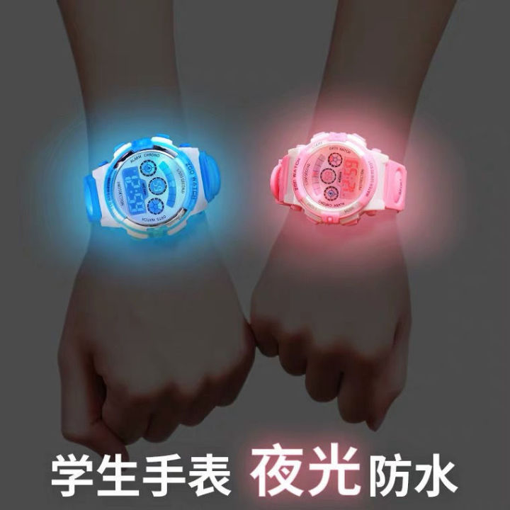 Back-to-School%20Season%20Children's%20Watches%20Boys%20Girls%20Luminous%20Small%20Watches%20Boys%20Girls%20Sports%20Electronic%20Watches%20-%20Image%202