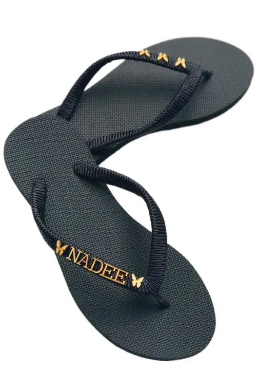 Personalized%20Name%20Tagged%20Slippers%20for%20Women%20%E2%80%93%20Custom%20Flip%20Flops%20-%20Image%203