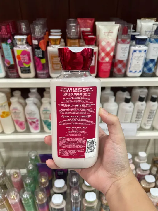 Japanese%20Cherry%20Blossom%20Bath%20And%20Body%20Works%20Body%20Lotion%20-%20Image%203
