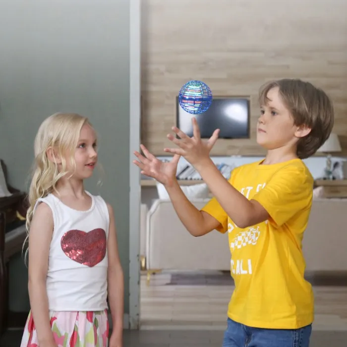 Flying%20Spinner%20Ball%20%20-%20FlyNova%20-%20Inovative%20-%20Image%206