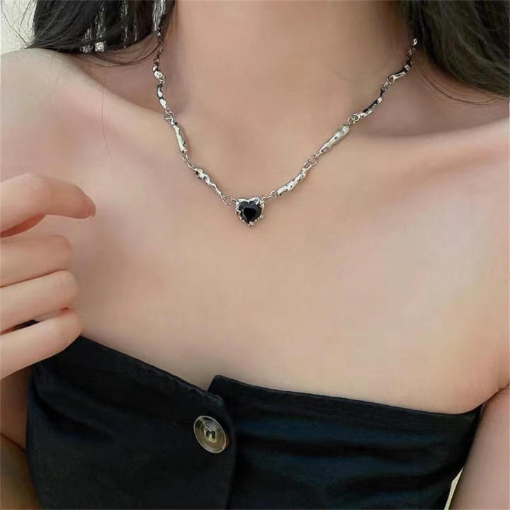 Fashion%20Crystal%20Heart%20Water%20Drop%20Pendant%20Necklaces%20Sweet%20Cool%20Egirl%20Clavicle%20Chain%20Aesthetic%20Women%20Jewelry%20Y2K%20Accessories%20-%20Image%204