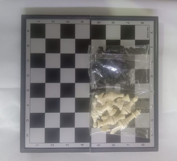 Magnetic%20Chess%20Board%209608%20-%20Image%203