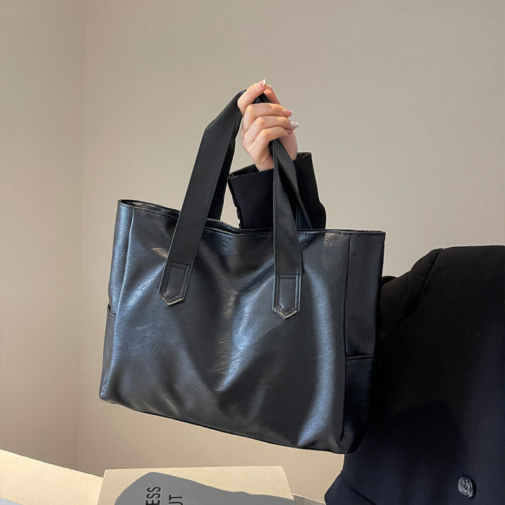 %E3%80%90Fast%C2%A0Delivery%201-4%20day%E3%80%91Spacious%20Tote%20Bag%20for%20Women%20-%20Versatile%20Commuter%20Handbag%20with%20Shoulder%20Strap%20big%20capacity%20One%20Shoulder%20Handbag%20Soft%20Leather%20-%20Image%206