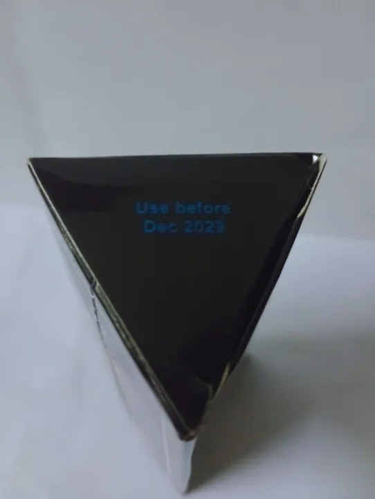 02%20CR7%20Game%20On%20Perfume%20Roll-on%20%E2%80%93%20Long%20Lasting,%20Fresh%20Woody%20Fragrance,%20Alcohol-Free%20Attar%20for%20Men%20(Roll-On/Perfume)%20-%20Image%202