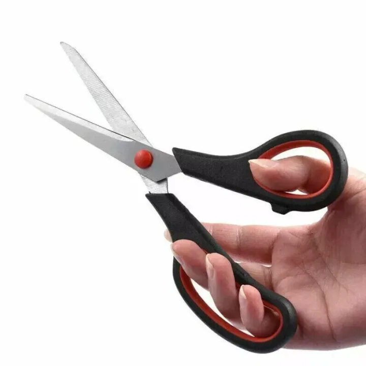 Multi-Purpose%203-Piece%20Scissors%20Set,%20Stainless%20Steel%20with%20Soft%20Grip,%20Perfect%20for%20Sewing,%20Embroidery,%20School,%20and%20Crafts%20-%20Image%204