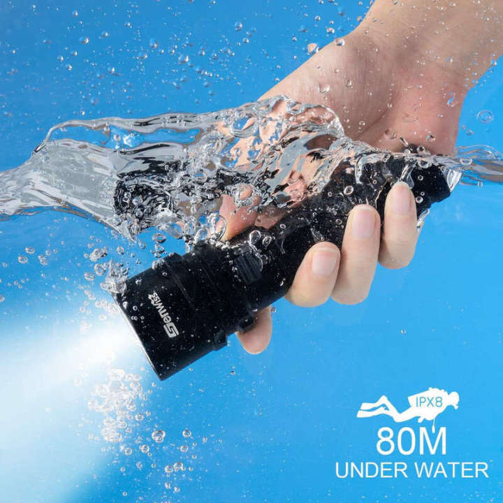 Linman%20Genwiss%20Scuba%20Diving%20Flashlight%20Dive%20Torch%202000%20Lumen%20Waterproof%20Underwater%20XM-L%202%20LED%20Submarine%20Lights%20Holder%20with%20Charger%20for%20Under%20Water%20Deep%20Sea%20Cave%20at%20Night%20-%20Image%204