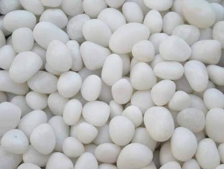 Decor%20White%20Quartz%20Stone%20Pebbles%20(1Kg)%20-%20Image%206