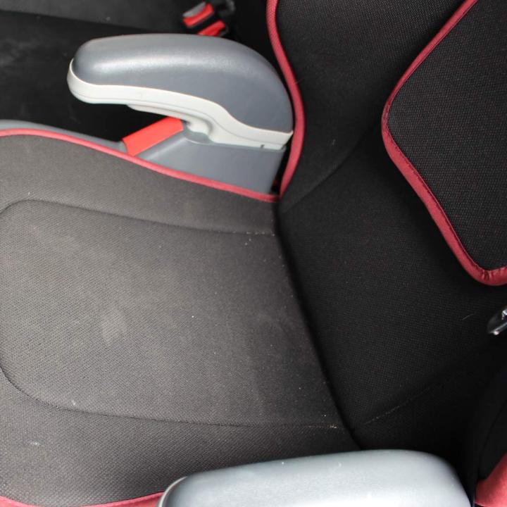 Turtle%20Wax%20Power%20Out%20Car%20Interior%20Upholstery%20Cleaner%20Stain%20&%20Odour%20Remover%20400ml%20NUZ%20-%20Image%203