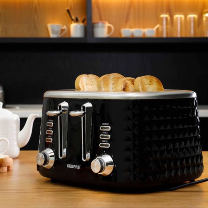 Geepas%204%20Slice%20Bread%20Toaster%20-%20Adjustable%207%20Browning%20Control%204%20Slice%20Pop-Up%20Toaster%20With%20Removable%20Crumb%20Collection%20Tray,%20Self-Centering%20%7C%20Cancel,%20Defrost%20&%20Reheat%20%7C%20Perfect%20Sandwiches,%20Toast%20&%20More%20-%20Image%202