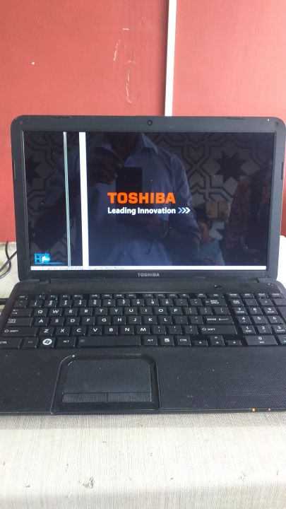 Toshiba Satellite Laptop C850 i3-2348M (USED)