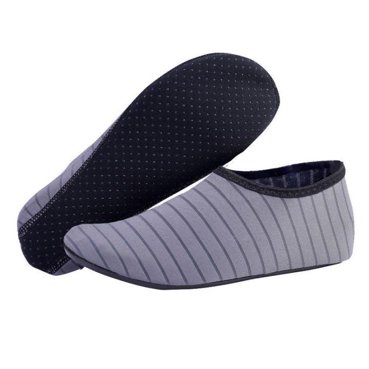 New%20Beach%20Water%20Shoes%20Quick-Drying%20Swimming%20Aqua%20Shoes%20Seaside%20Slippers%20Surf%20Upstream%20Light%20Sports%20Water%20Shoes%20Sneakers%20Unisex%20-%20Image%205