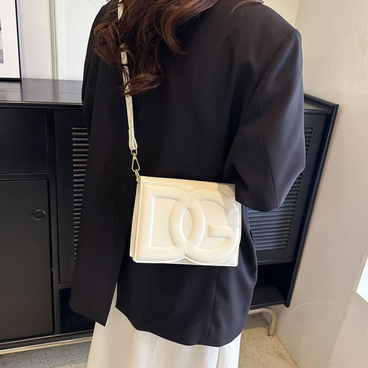 2023New%20European%20and%20American%20Fashion%20&%20Trend%20Macarons%20Solid%20Color%20Single-Shoulder%20Bag%20Special-Interest%20DesigninsWestern%20Style%20Crossbody%20Bag%20-%20Image%203