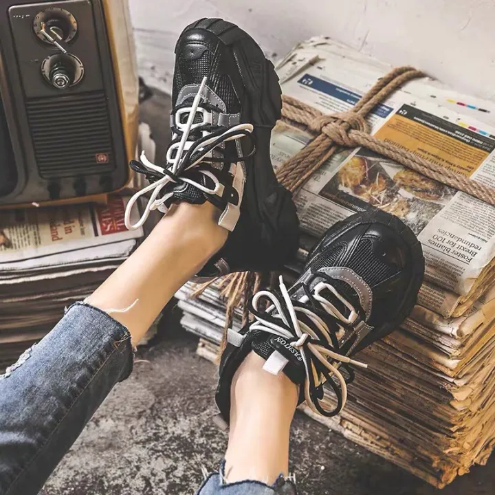 Korean%20fashion%20leisure%20Luminous%20high%20cut%20rubber%20shoes%20for%20women%20sneaks%20-%20Image%205