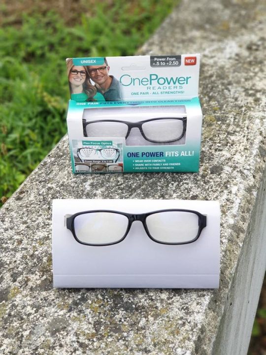 Unisex%20Reading%20Glass%20For%20Men%20&%20Women%20Clear%20Focus%20Facebook%20Whatsapp%20Twitter%20SmS%20Books%20Magazines%20Magnifying%20One%20Power%20Readers%20High%20Quality%20Auto%20Adjusting%20Glass%20(+0.5%20to%20+2.5)%20-%20Image%207