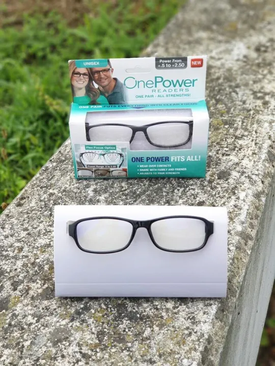 Unisex%20Reading%20Glass%20For%20Men%20&%20Women%20Clear%20Focus%20Facebook%20Whatsapp%20Twitter%20SmS%20Books%20Magazines%20Magnifying%20One%20Power%20Readers%20High%20Quality%20Auto%20Adjusting%20Glass%20(+0.5%20to%20+2.5)%20-%20Image%207