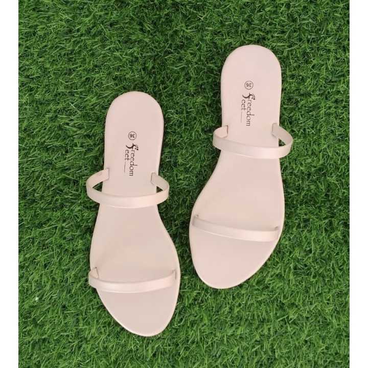 Ladies Flat Slipper Slides / Flip Flops / House Slippers