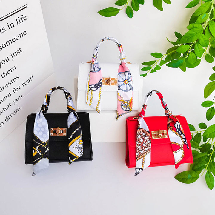 Silk%20Band%20Bow%20Lock%20Small%20Square%20Bag%20PU%20Leather%20Chain%20Handbag%20Crossbody%20Bags%20Encounter%20-%20Image%204