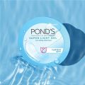 Pond’s Super Light Gel Oil Free Moisturiser With Hyaluronic Acid + Vitamin E (200ml). 