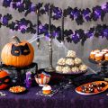 1pc Halloween Artificial Hanging Fall Leave Vines With 20 LED Black Leaf Garland With Purple Lights Powered Horror Atmo. 