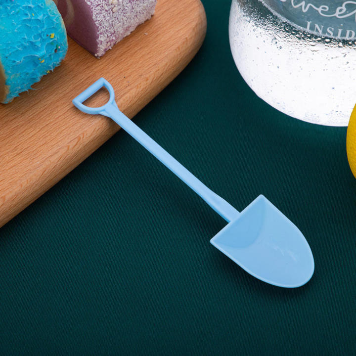 Fun%20And%20Functional%20Spoon%20Design%20Dinnerware%20Set%20Accessory%20Ice%20Spoon%20Creative%20Spoon%20Design%20Disposable%20Plastic%20Spoon%20-%20Image%204