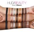 Huda Beauty - Obsessions Eyeshadow Palette - Smokey. 