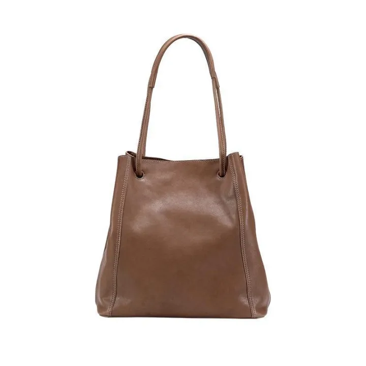 Qiu%20Zhen%20Genuine%20Leather%20Bucket%20Bag%20for%20Women,%20Crossbody%20Commuter%20Large%20Capacity%20Tote%20Bag,%20Niche%20Vegetable%20Tanned%20Top%20Layer%20Cowhide%20Bag%20-%20Image%202