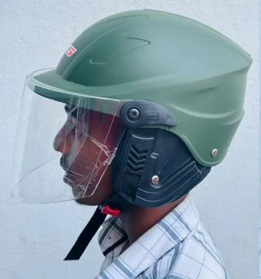 LS5%20Unisex%20Bike%20Helmet%20Half%20Helmet%20Cama%20Matt%20for%20Boys%20and%20Girls%20with%20Clear%20Visor%20CM%2055-56%20in%20Inches%2021-22%20-%20Image%204