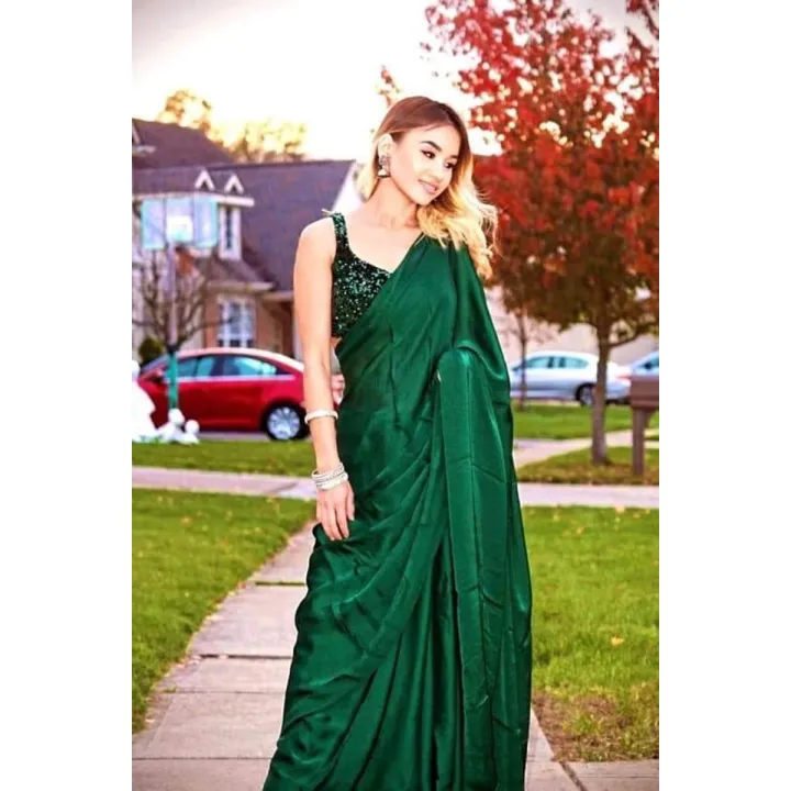 Green%20Saree%20with%20Sequin%20Work%20Blouse%20New%20-%20Image%202