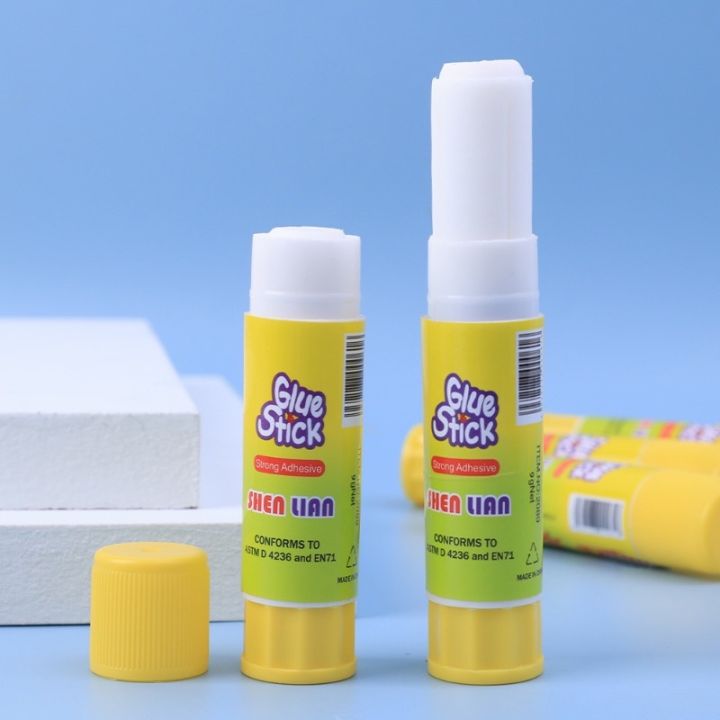 DIY%20Card%20Photo%20Pasting%20With%20Solid%20Adhesive%20High%20Viscosity%20Solid%20Glue%20Stick%20Portable%20Student%20Adhesive%20Stationery%20Home%20Office%20Adhesive%20Stick%20Rotary%20Adhesive%20Safety%20Adhesive%20-%20Image%206