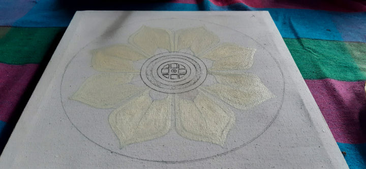 Sri%20Lankan%20Traditional%20Flower%20Design%20Wall%20Decor%20-%20Image%203