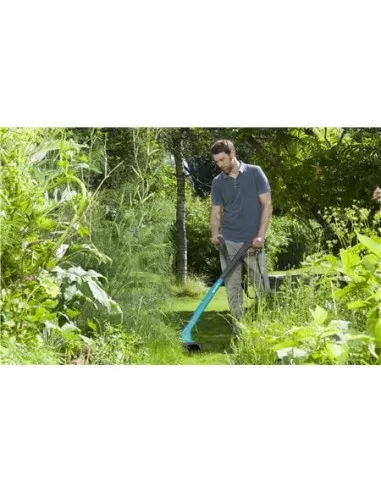 Gardena%20Trimmer%20Grass%20Cutter%20Machine%20-%20Small%20Cut%20Plus%20-%20Image%202