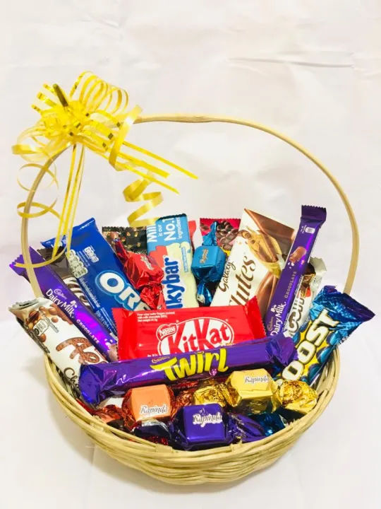 Attractive%20And%20Quality%20Chocolate%20Gift%20Hamper%20-%20Image%204