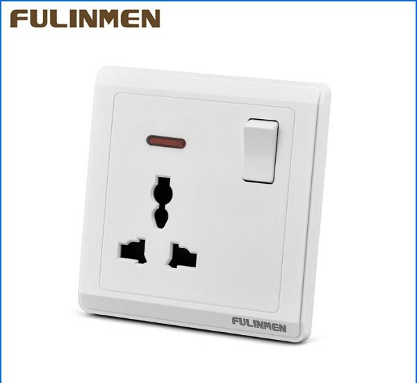 FULINMEN%20Plug%20Base%20(16A)%20-%20Image%202