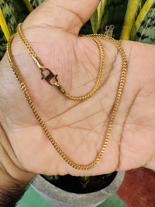 Gold%20Plated%2018/24%20Inch%202.5mm%20Singapore%20square%20fox%20chain%20with%20Big%20Derana%20Pendant%20-%20Image%204