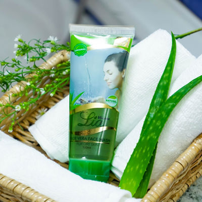 Lia Aloe Face Wash (For Dry Skin) - 100ml | Daraz.lk