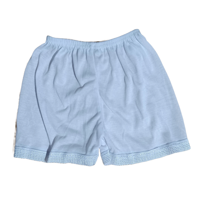 Girls%20Plain%20White%20Tight%20Comfortable%20Shorts%20-%20Image%204