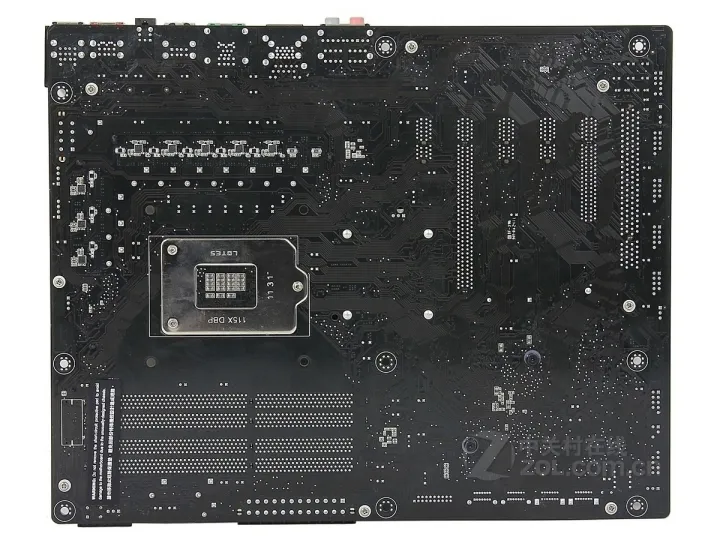 ASUS%20SaberTooth%20P67%20Motherboard%20Intel%20P67%20LGA%201155%20DDR3%2032GB%20ATX%20-%20Image%202