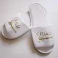 【WEJA】1pair Guest Hotel Slippers Wedding Party Team Bride Slipper Hotel Travel Spa Shoes New Gold Glitter Letter Flip Flop. 