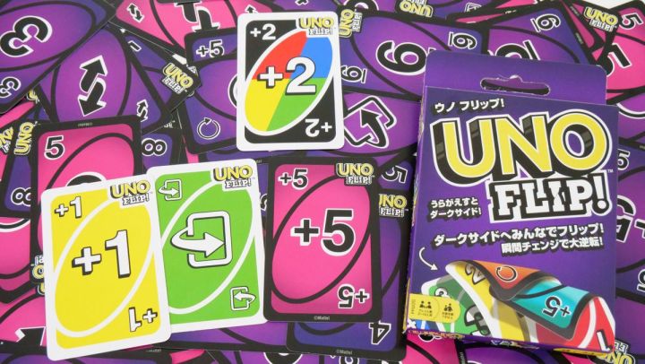 UNO%20Flip!%20Originall%20Mattel%20brand%20Double%20Sided%20Card%20Game%20High%20quality%20cards%20-%20Image%203